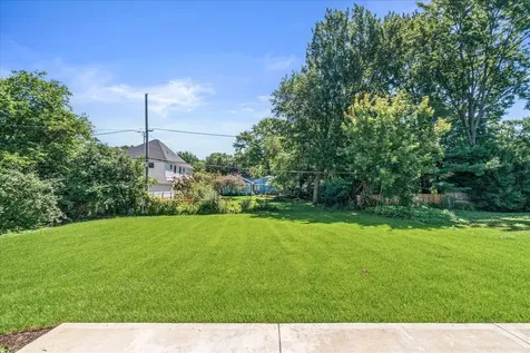 520 North Sleight Street Naperville IL 60563
