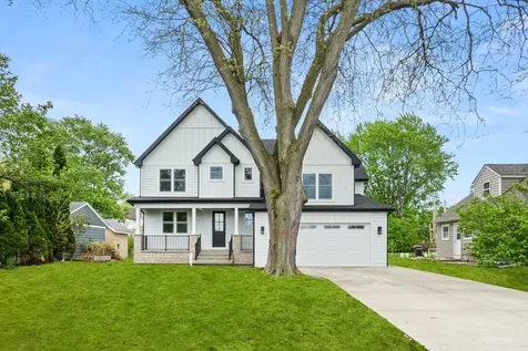 520 North Sleight Street Naperville IL 60563