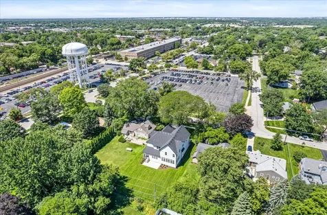 520 North Sleight Street Naperville IL 60563