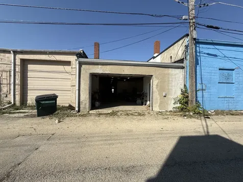 354 South East Avenue Kankakee IL 60901