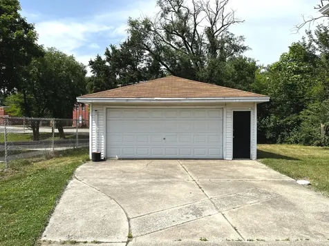 664 East 142nd Street Dolton IL 60419