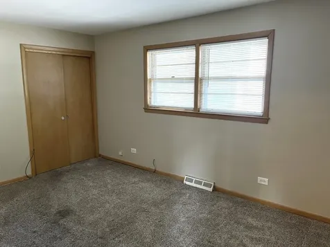 664 East 142nd Street Dolton IL 60419