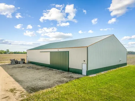 11635 Wange Road Capron IL 61012