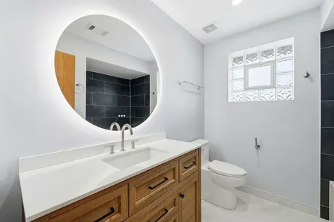 4311 North Grace Street Schiller Park IL 60176