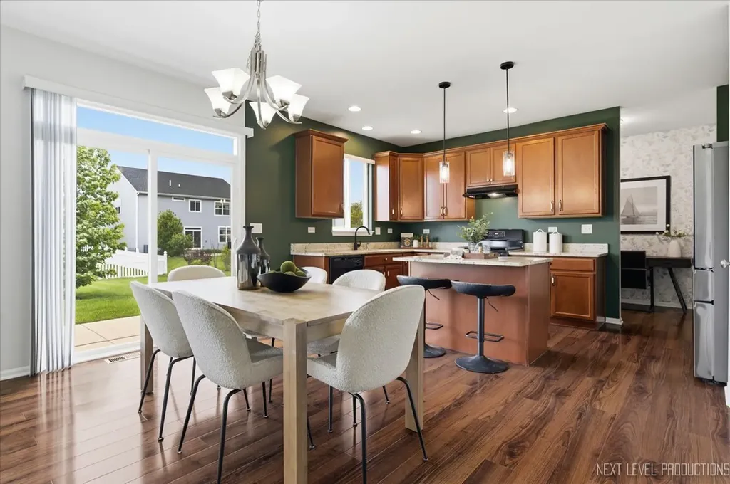5734 Oak Ridge Way Lisle IL 60532