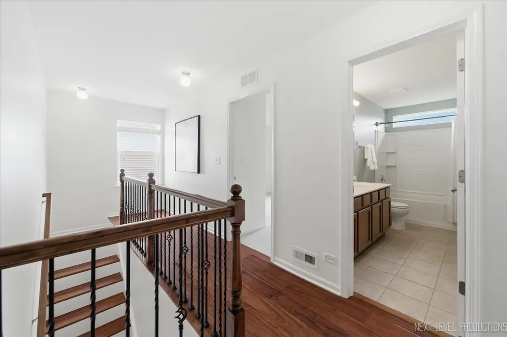 5734 Oak Ridge Way Lisle IL 60532