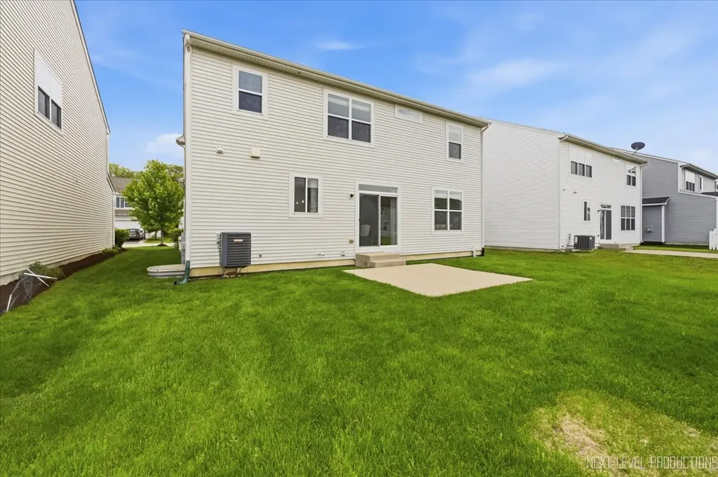 5734 Oak Ridge Way Lisle IL 60532