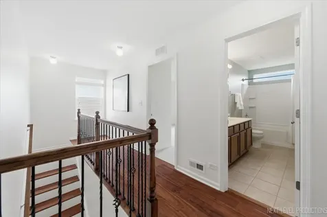 5734 Oak Ridge Way Lisle IL 60532