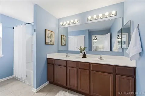 5734 Oak Ridge Way Lisle IL 60532
