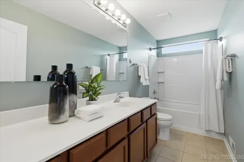 5734 Oak Ridge Way Lisle IL 60532