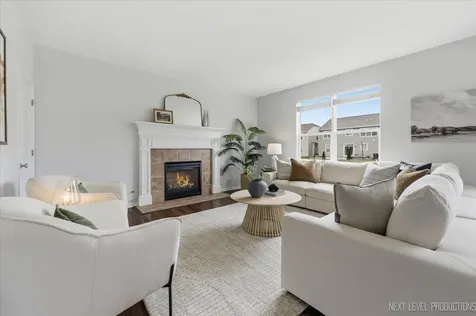5734 Oak Ridge Way Lisle IL 60532