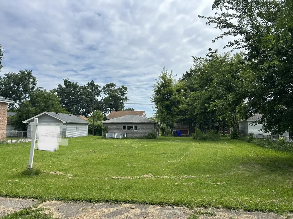 4223 Elm Avenue Lyons IL 60534