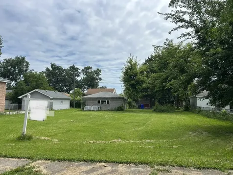 4223 Elm Avenue Lyons IL 60534