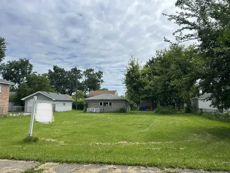 4223 Elm Avenue Lyons IL 60534