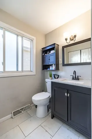 13415 South Mackinaw Avenue Chicago IL 60633