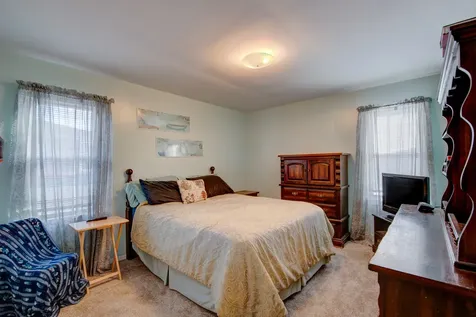 827 East 160th Place South Holland IL 60473