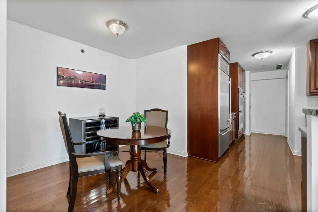 21 East Huron Street Chicago IL 60611