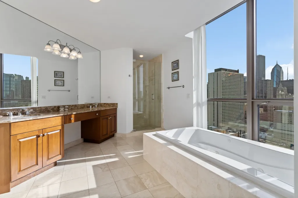 21 East Huron Street Chicago IL 60611