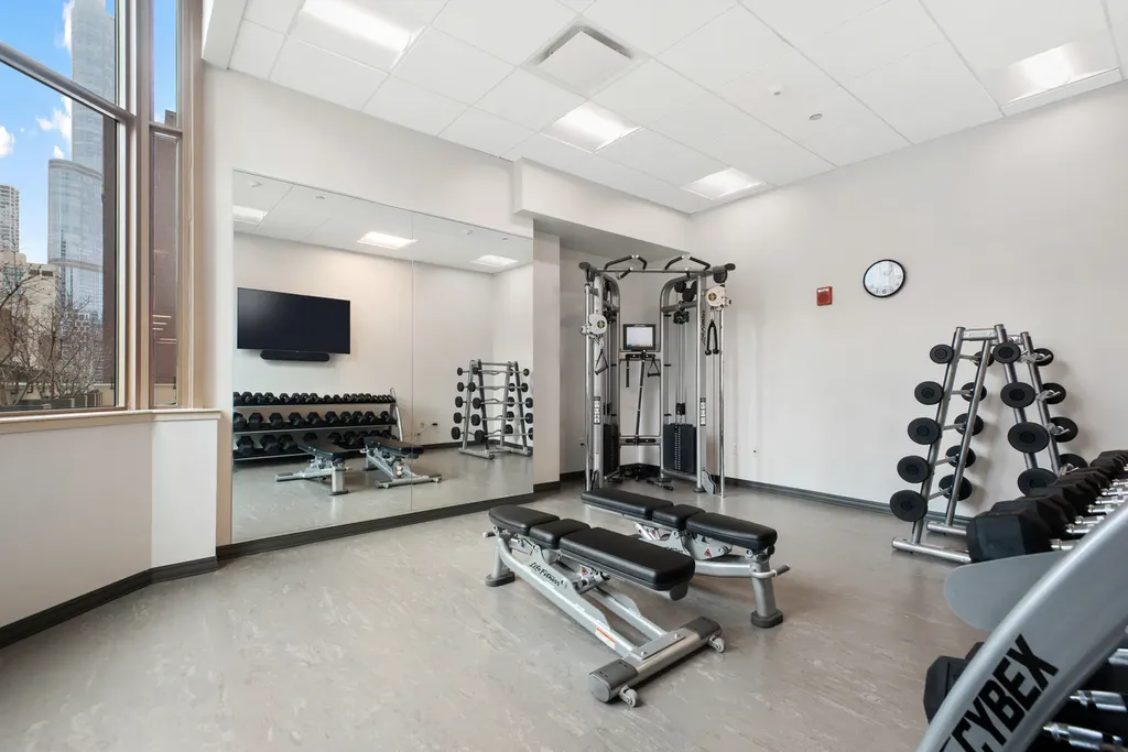 21 East Huron Street Chicago IL 60611