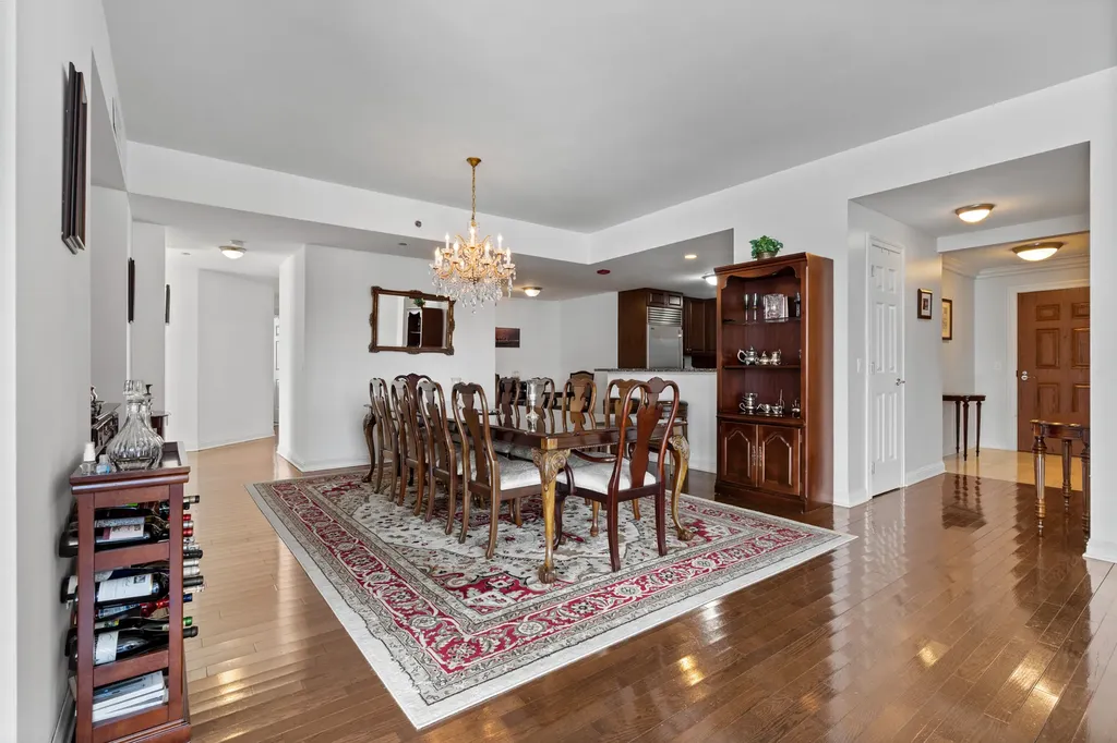 21 East Huron Street Chicago IL 60611