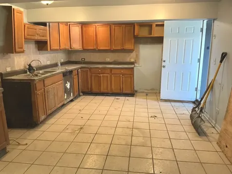 6741-43 South Eberhart Avenue Chicago IL 60637