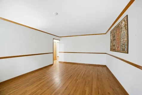9748 South Van Vlissingen Road Chicago IL 60617