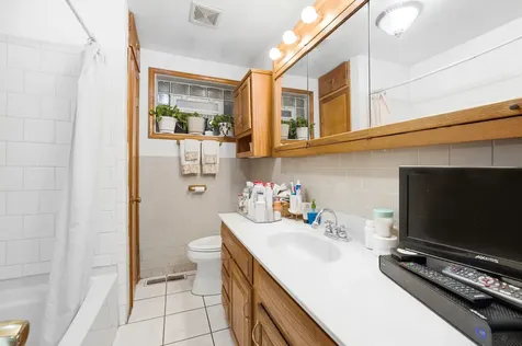 9748 South Van Vlissingen Road Chicago IL 60617