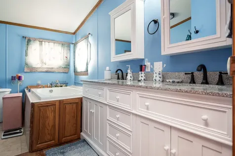 8511 Fig Tree Lane Roscoe IL 61073