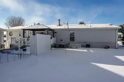 8511 Fig Tree Lane Roscoe IL 61073