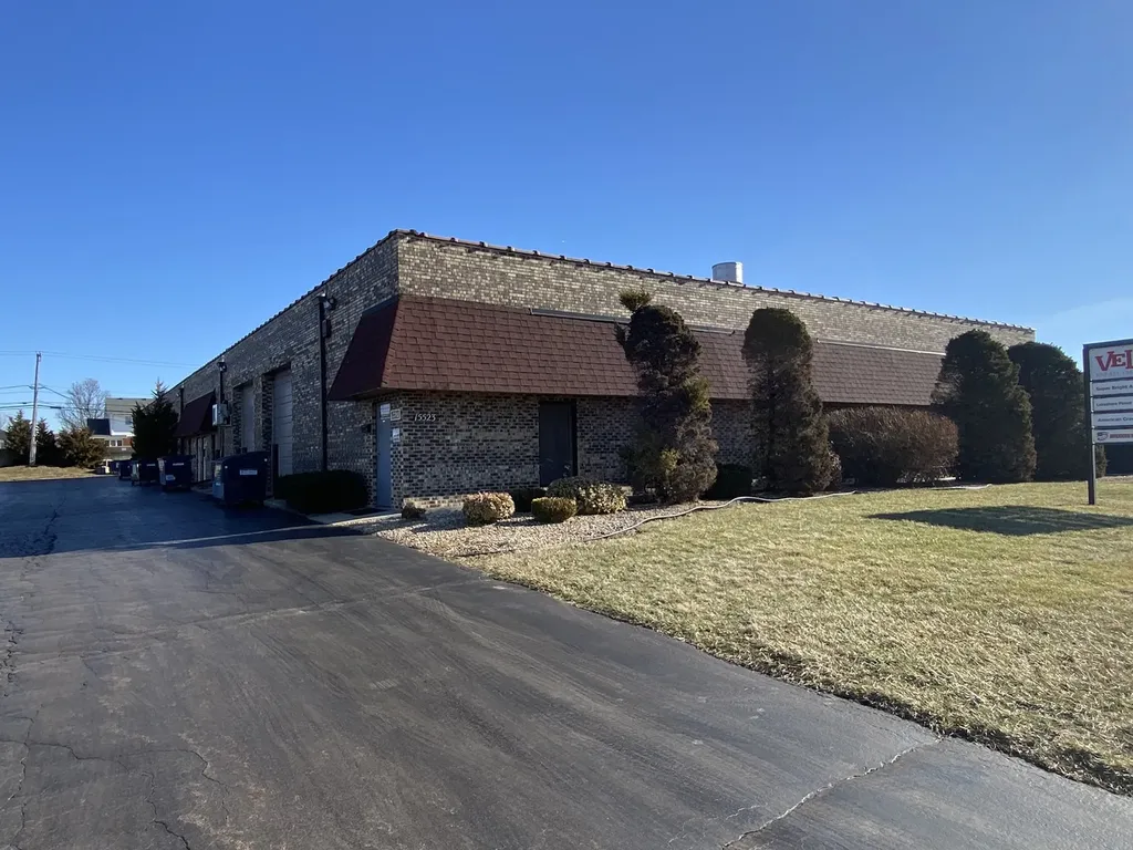 15527 South 70th Court Orland Park IL 60462