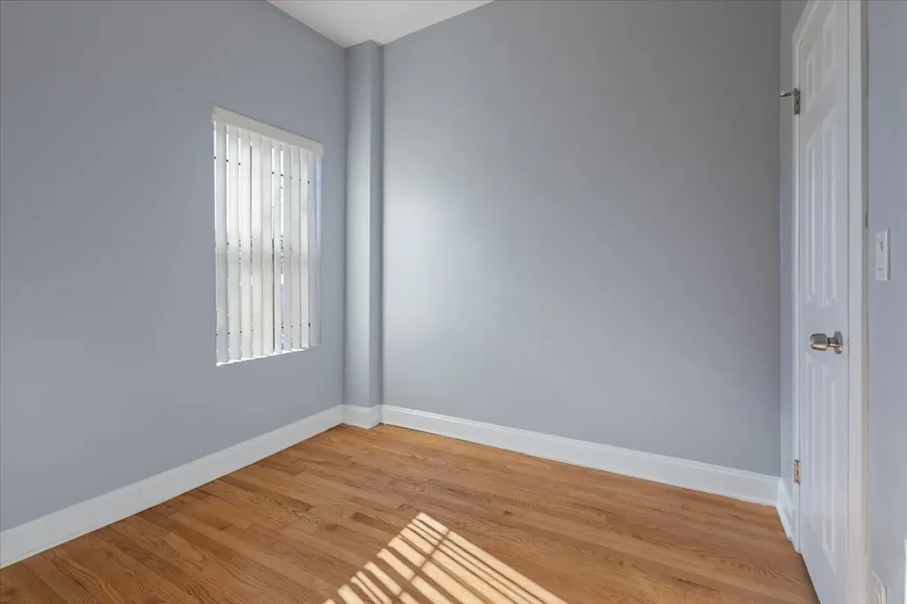 4211 West Gladys Avenue Chicago IL 60624