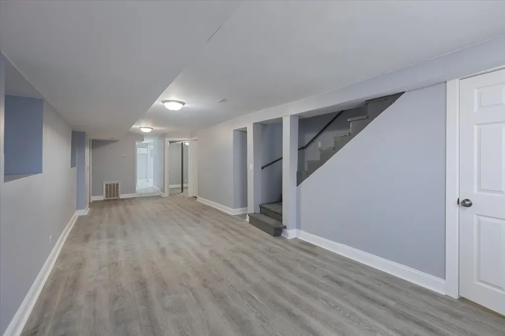 4211 West Gladys Avenue Chicago IL 60624