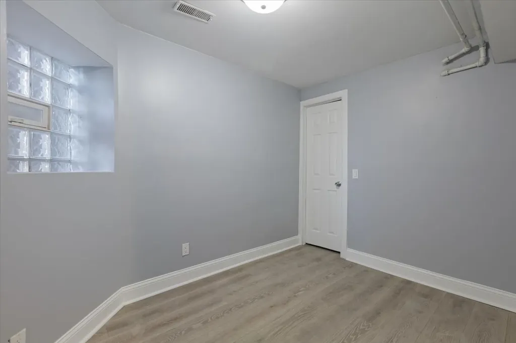 4211 West Gladys Avenue Chicago IL 60624