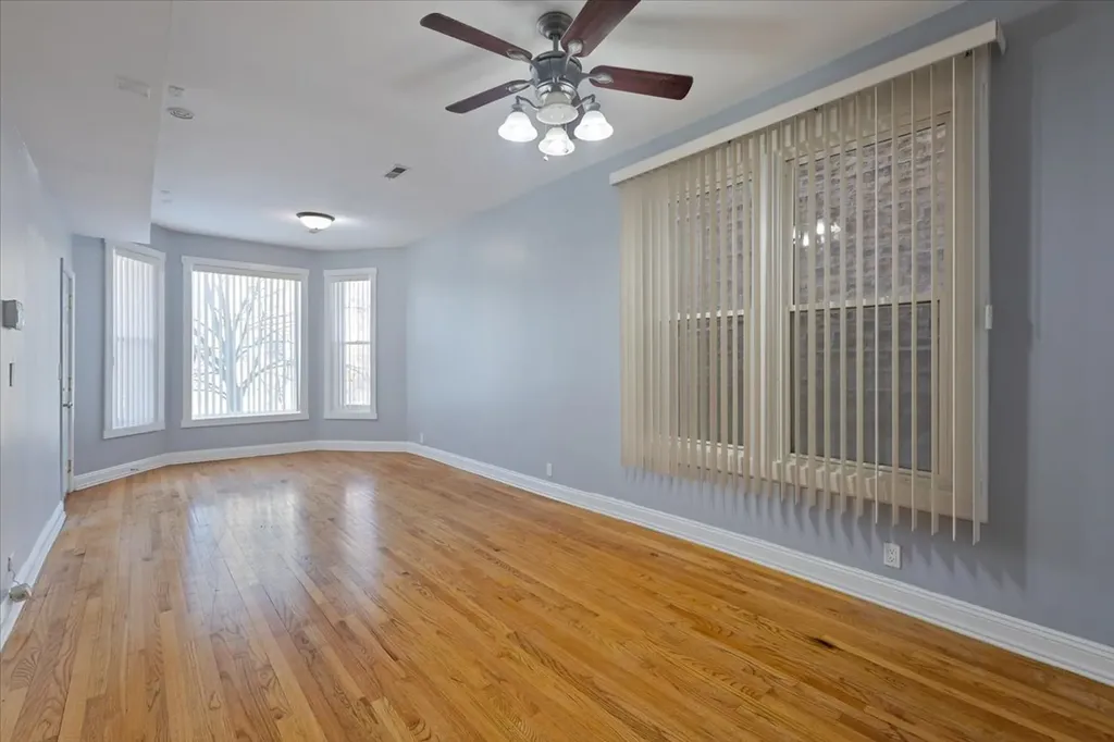 4211 West Gladys Avenue Chicago IL 60624