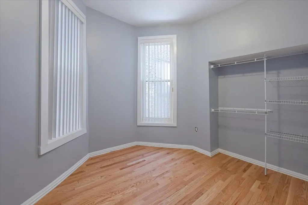 4211 West Gladys Avenue Chicago IL 60624