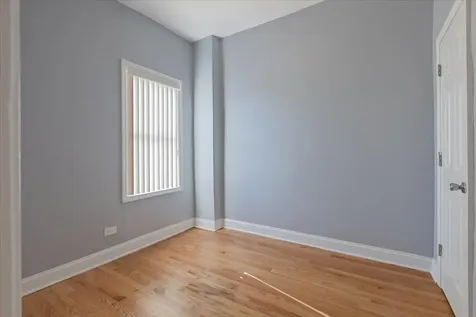 4211 West Gladys Avenue Chicago IL 60624