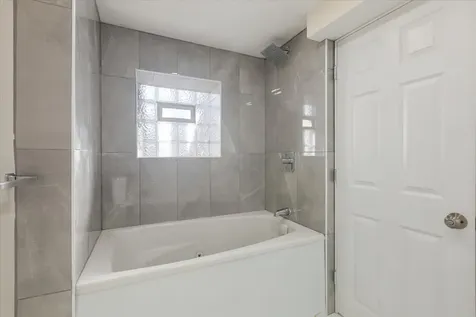 4211 West Gladys Avenue Chicago IL 60624