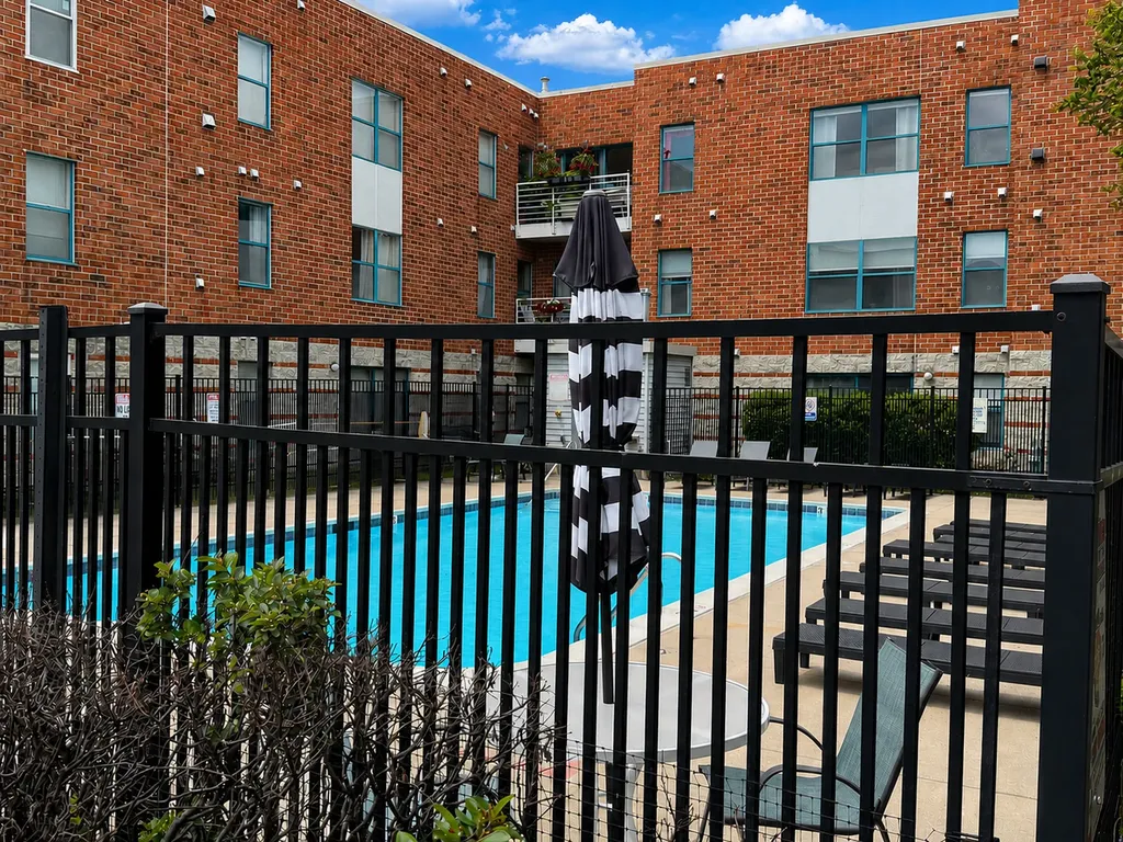 3265 Kirchoff Road Rolling Meadows IL 60008