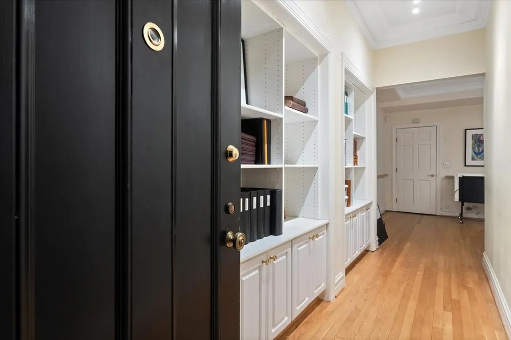 230 East Delaware Place Chicago IL 60611