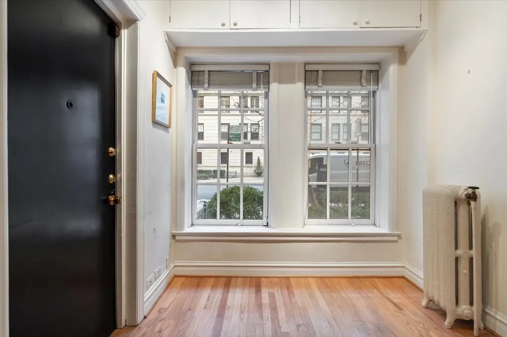 230 East Delaware Place Chicago IL 60611