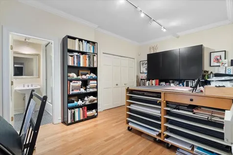 230 East Delaware Place Chicago IL 60611