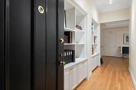 230 East Delaware Place Chicago IL 60611