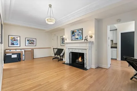 230 East Delaware Place Chicago IL 60611