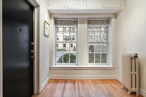 230 East Delaware Place Chicago IL 60611