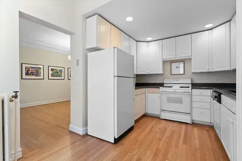 230 East Delaware Place Chicago IL 60611