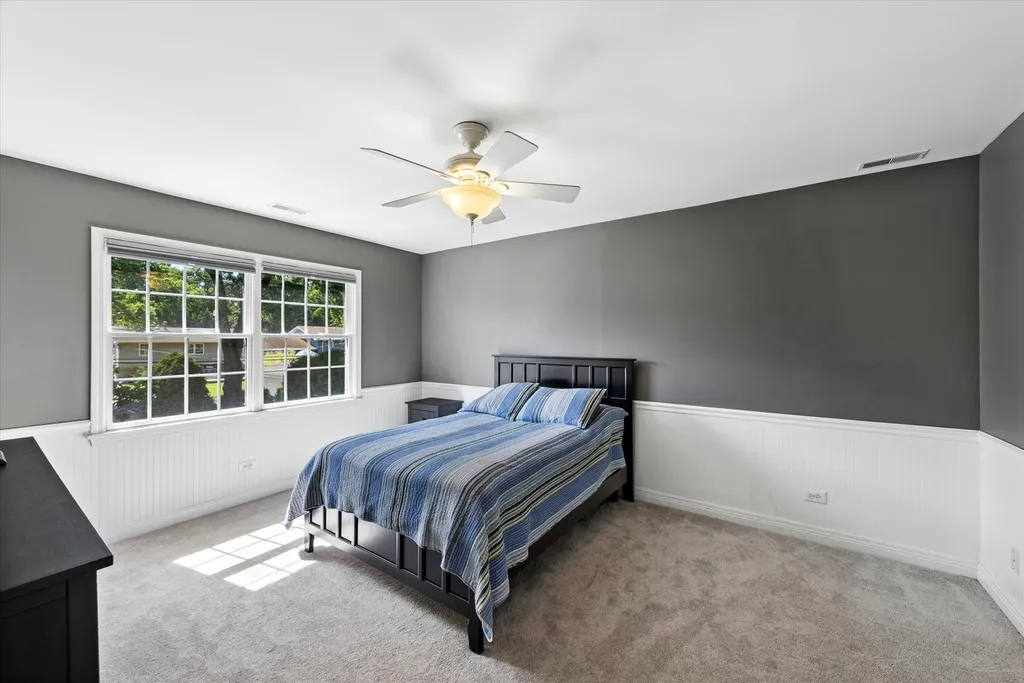 4632 Pershing Avenue Downers Grove IL 60515