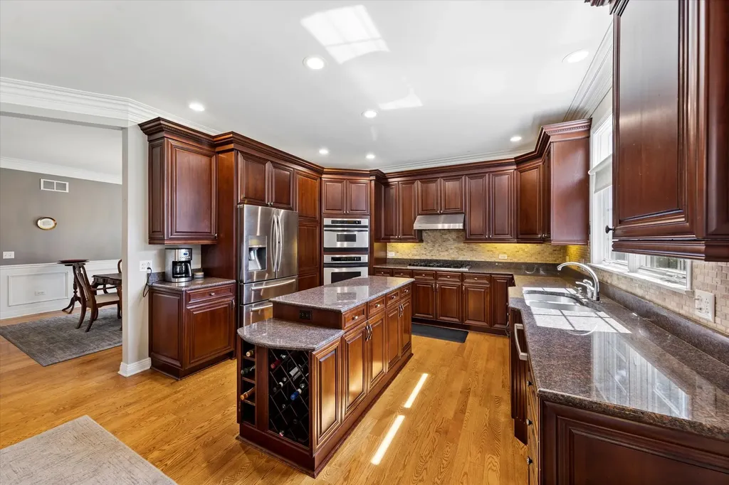 4632 Pershing Avenue Downers Grove IL 60515