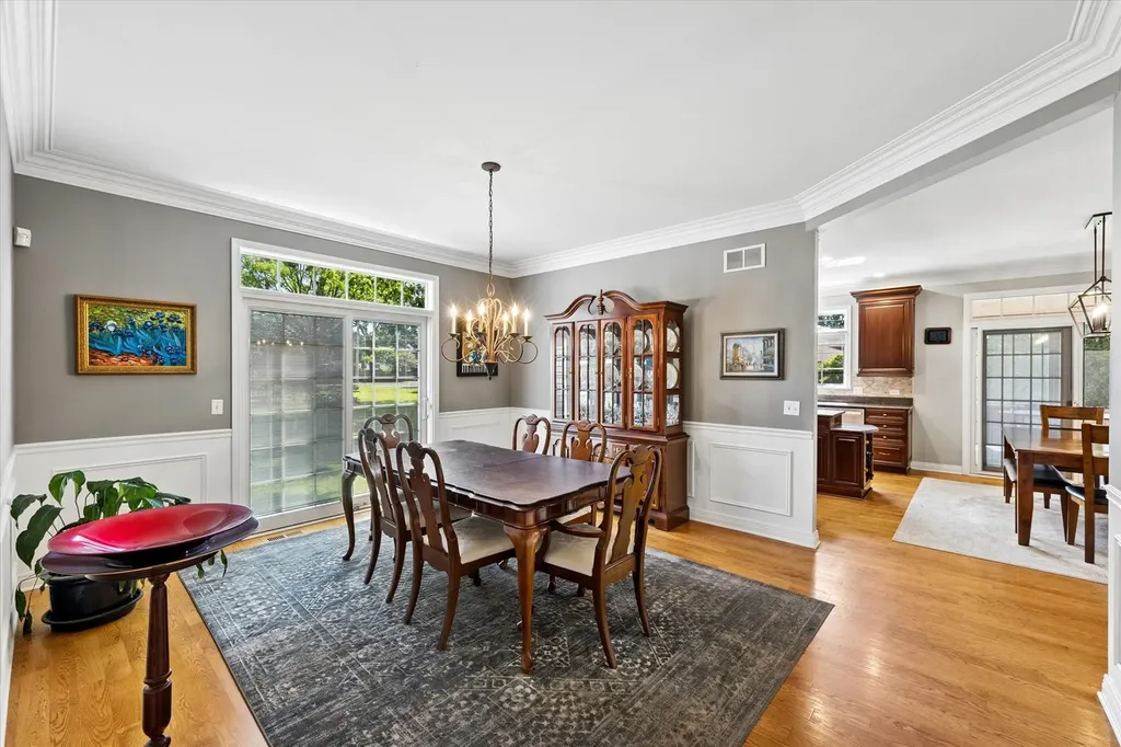 4632 Pershing Avenue Downers Grove IL 60515