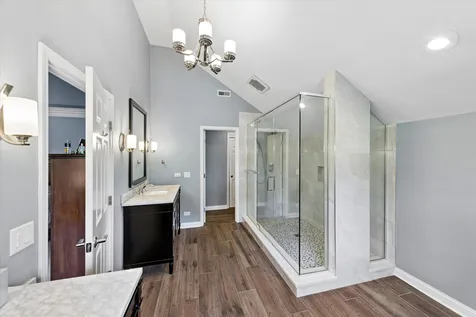 4632 Pershing Avenue Downers Grove IL 60515