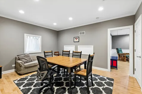4632 Pershing Avenue Downers Grove IL 60515